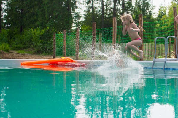 Відкритий басейн